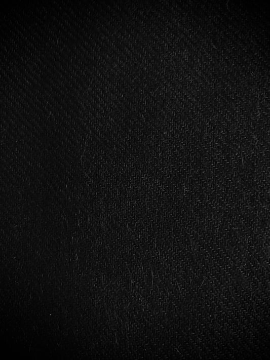 CLASSIC PURE CASHMERE SCARF - BLACK ECLIPSE