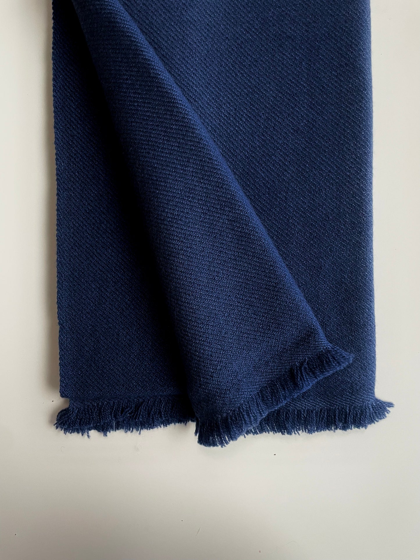 PURE CASHMERE SCARF - FROSTED FUCHSIA