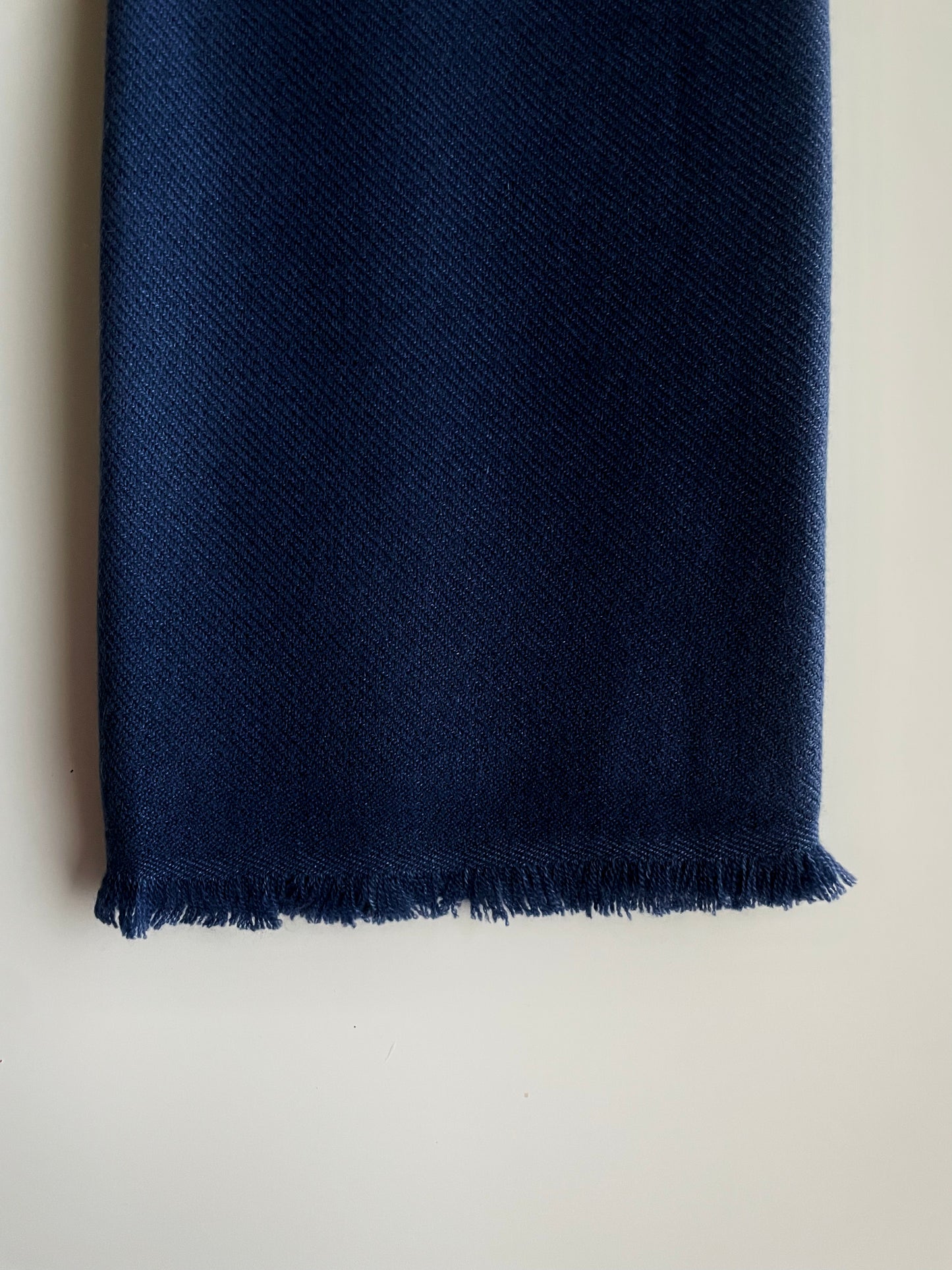 PURE CASHMERE SCARF - FROSTED FUCHSIA