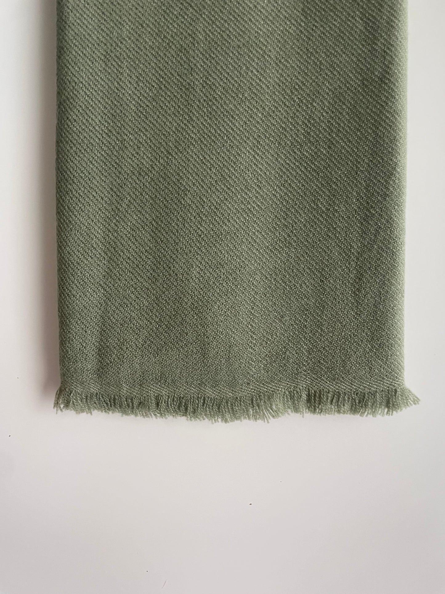 PURE CASHMERE SCARF - FROSTED FUCHSIA