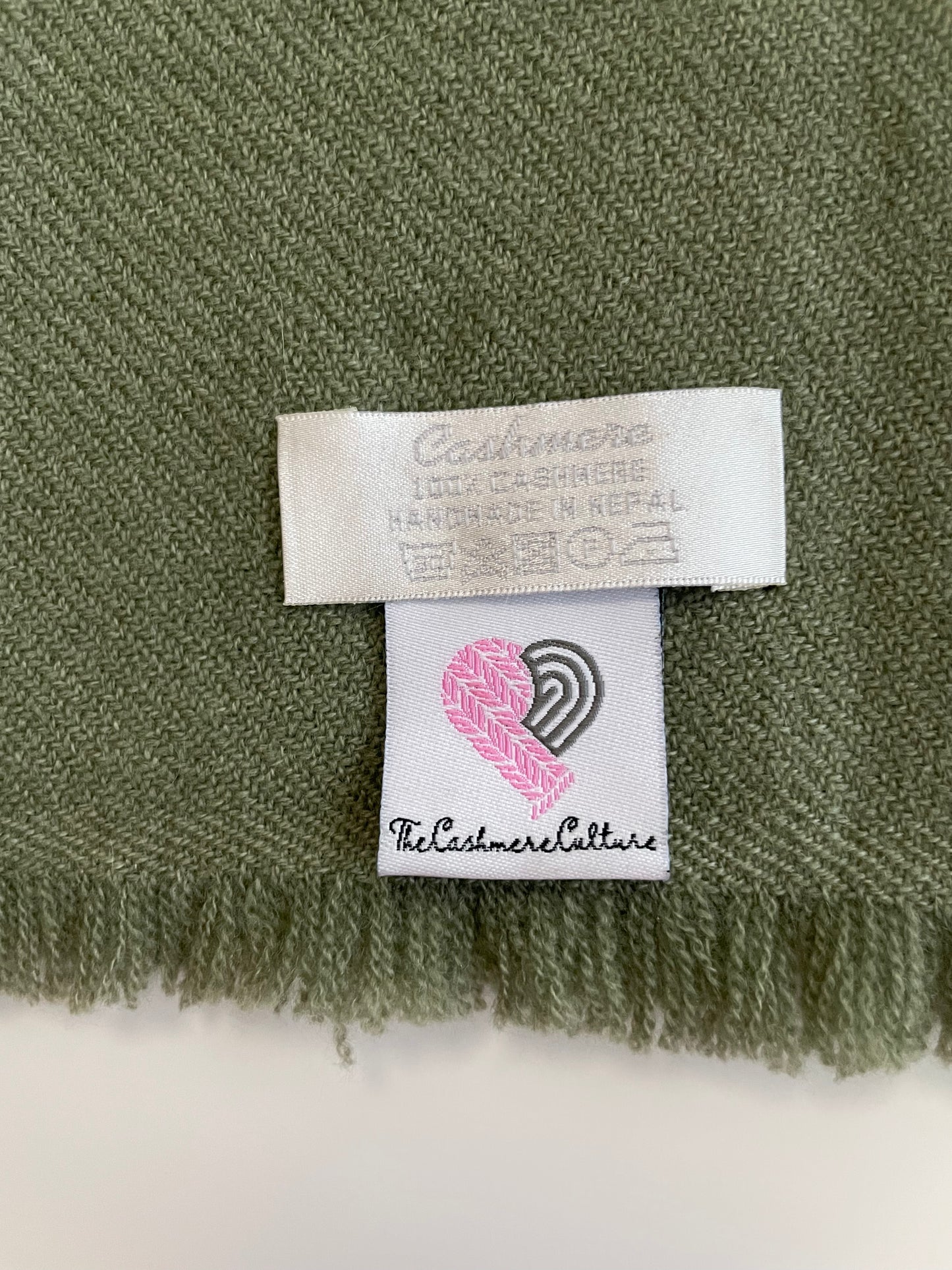PURE CASHMERE SCARF - FROSTED FUCHSIA